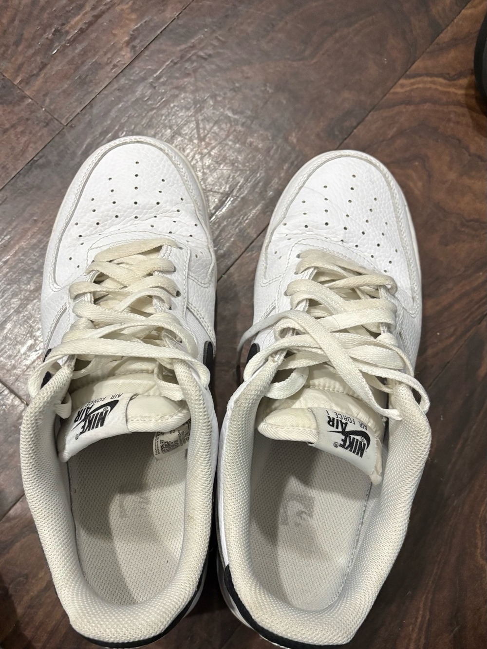 Nike White Low-Top Lace-Up Sneakers